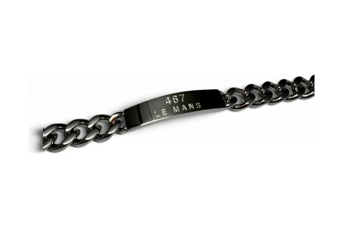 467 LE MANS – graviertes Edelstahl-Armband