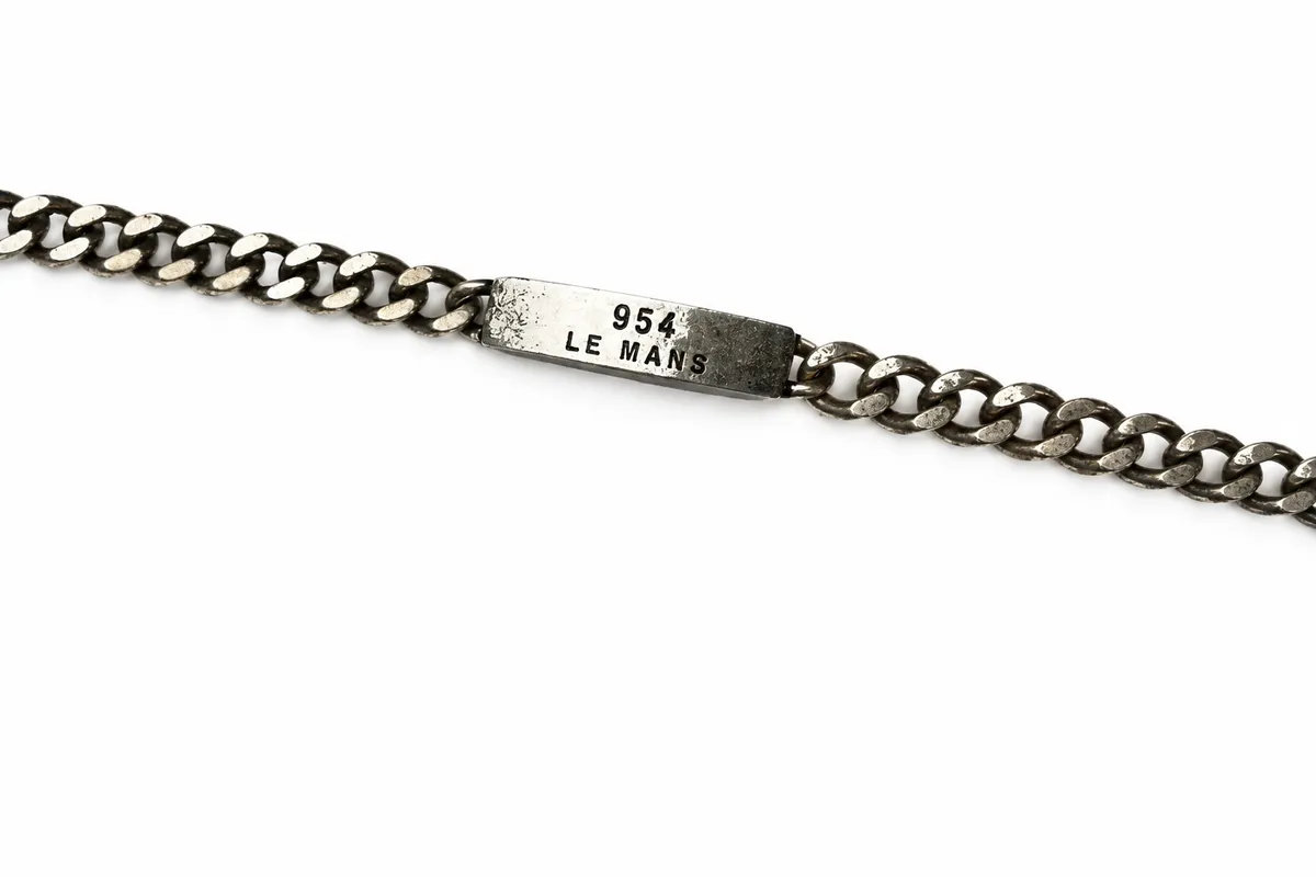 954 LE MANS – graviertes Edelstahl-Armband